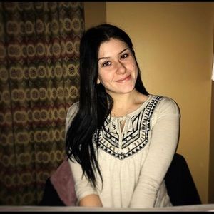 Meet your Posher, Nicollette